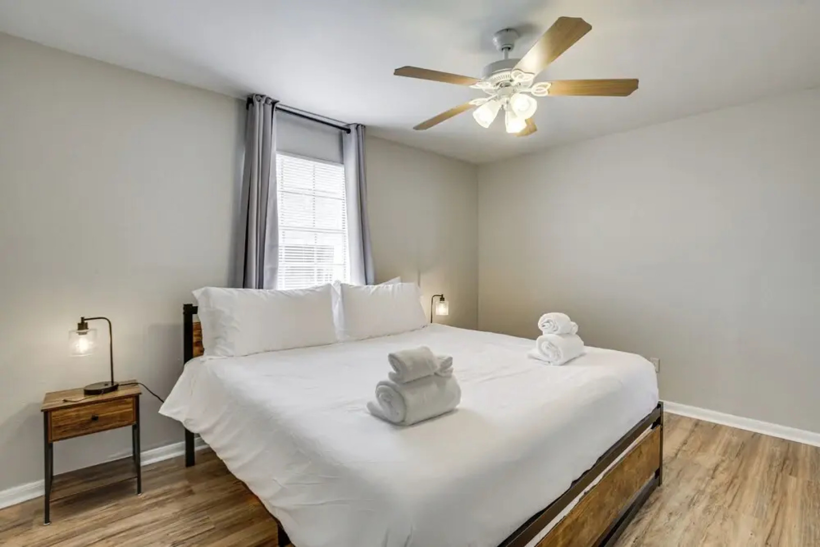 Convenient Kenner Unit w/ Patio - 1 Mi to Airport!