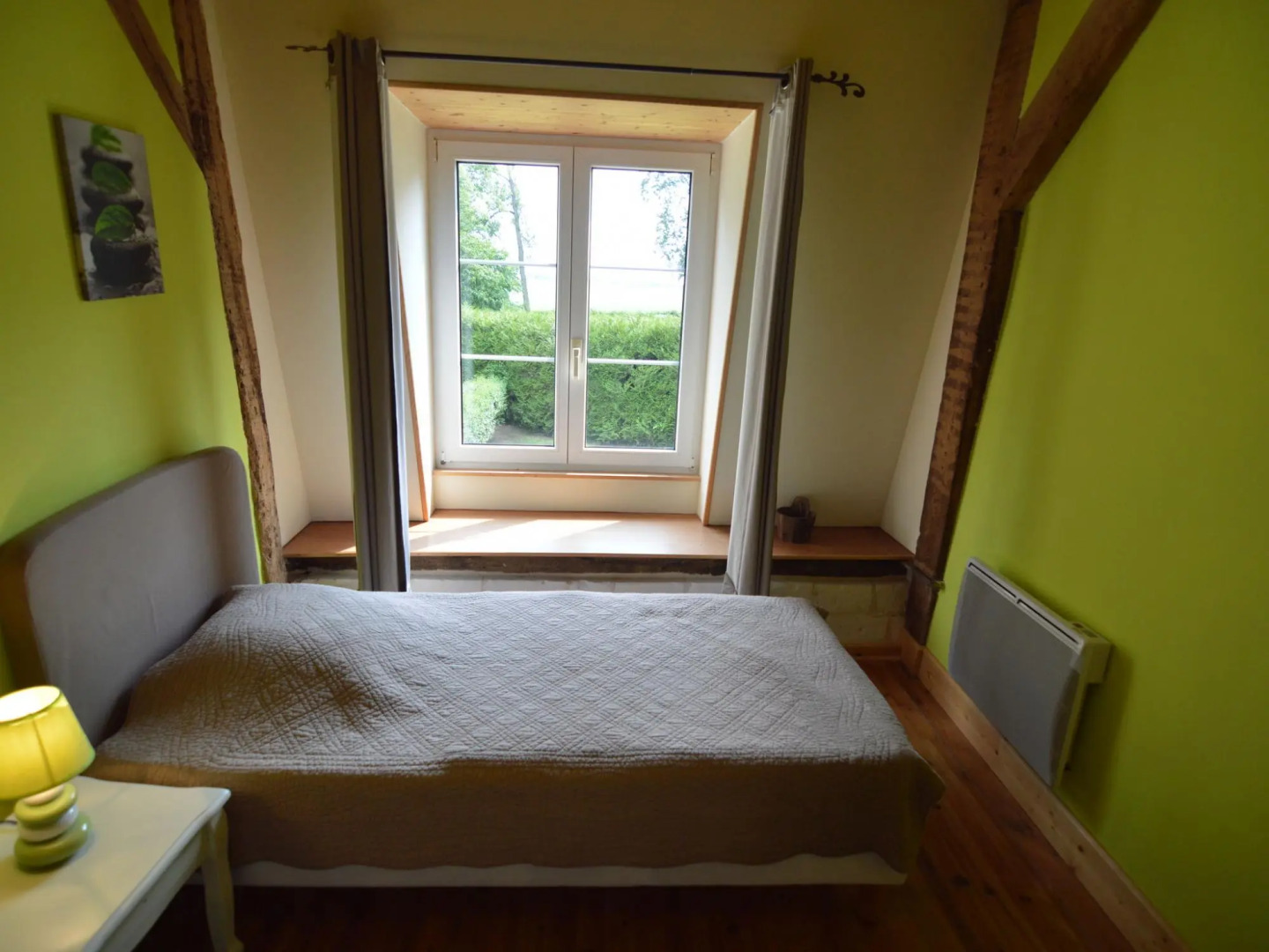 Middle House Listed as Historic Building Near Montreuil