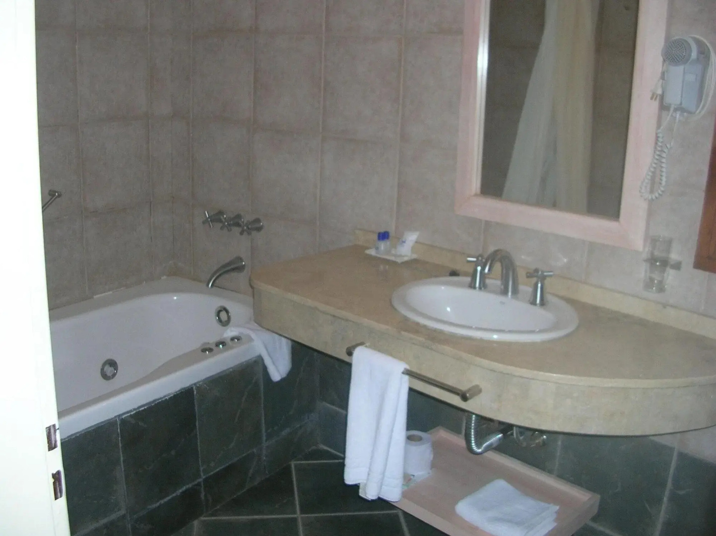 Bahia Manzano Resort