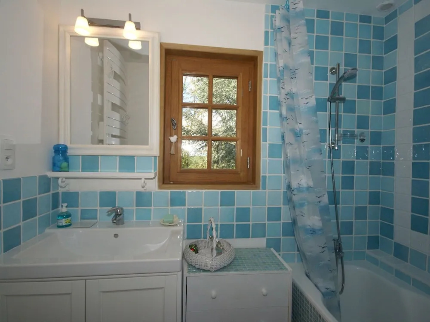 Traditional Holiday Home with Garden in Dampsmesnil