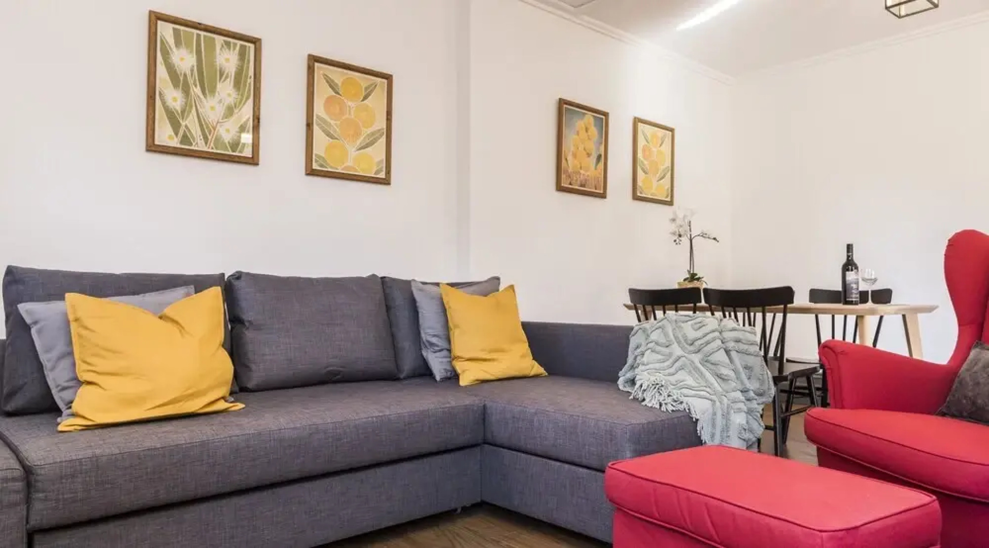 1 Bedroom Unit Close To Shops & Transport