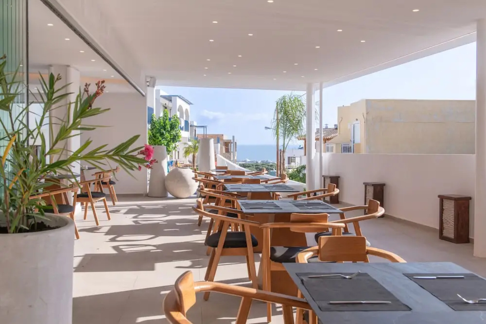 Mika Villas & Suites