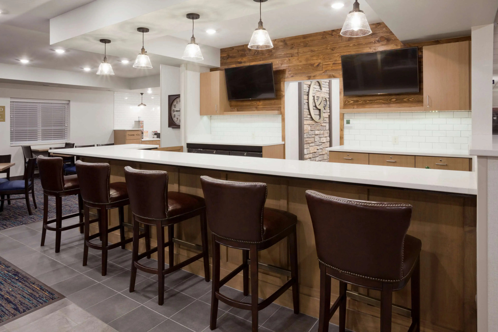 GrandStay Cannon Falls