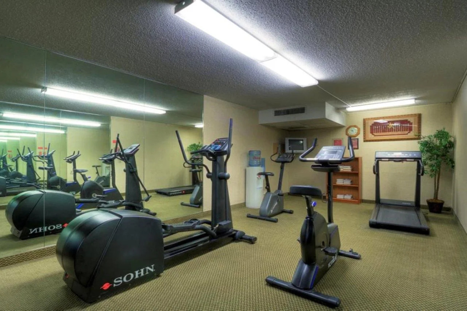 Clarion Inn Near Baylor University