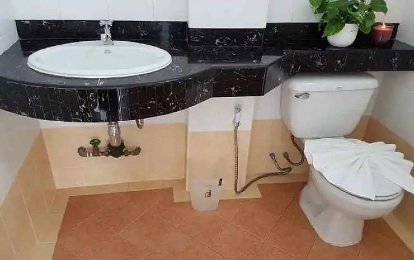 B.R.S. at Hotel Baanbumrungsuk