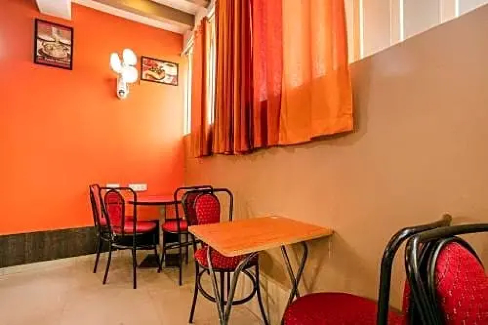 FabExpress Emirates Suites