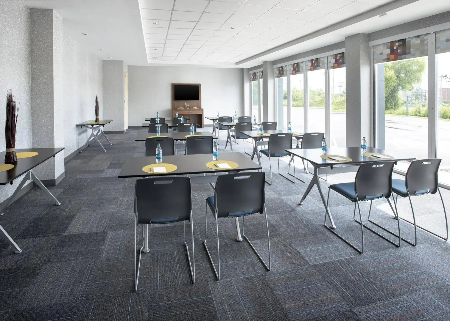 Aloft Buffalo Airport