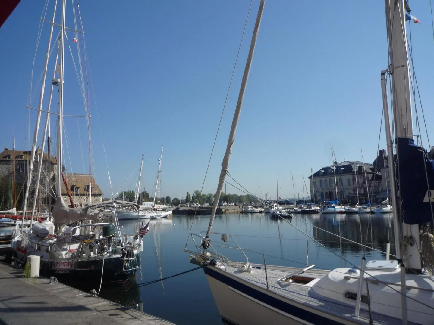 Estate in Normandy With Pool & Tennis Court
