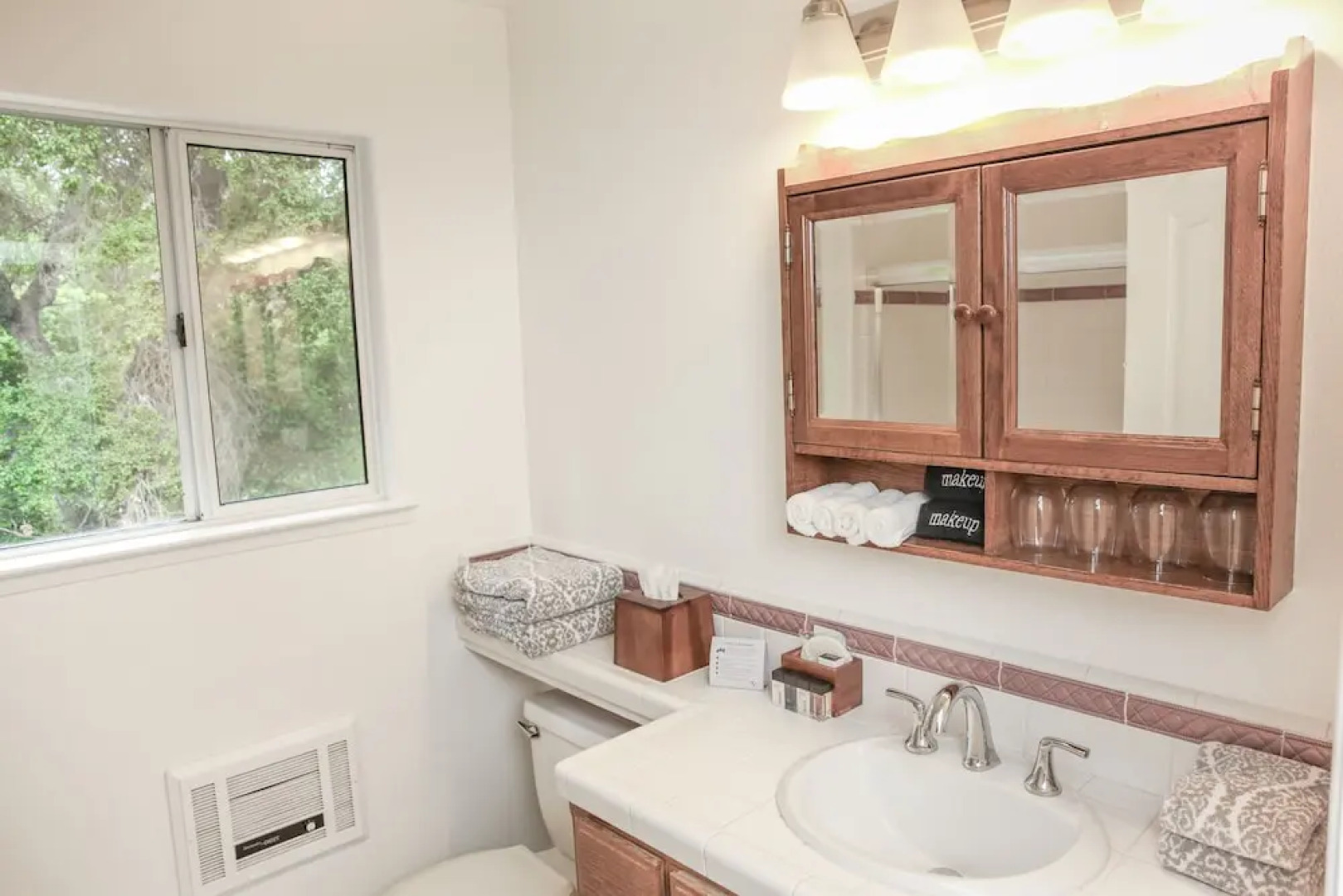 The Eden House Vineyard & Inn