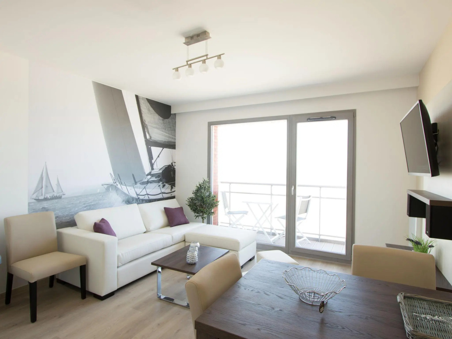 Modern beachside apartment in Bray-Dunes close to De Panne