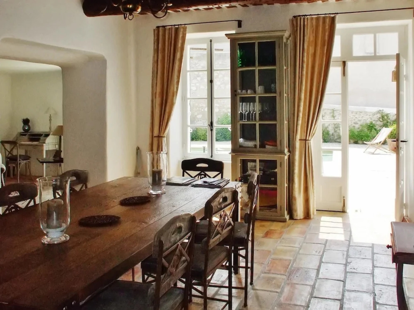 House With 4 Bedrooms in Mollégès, With Wonderful Mountain View, Priva