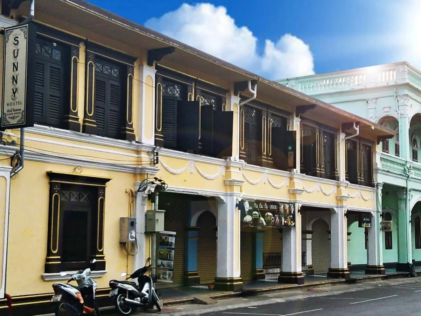 Sunny Hostel Phuket