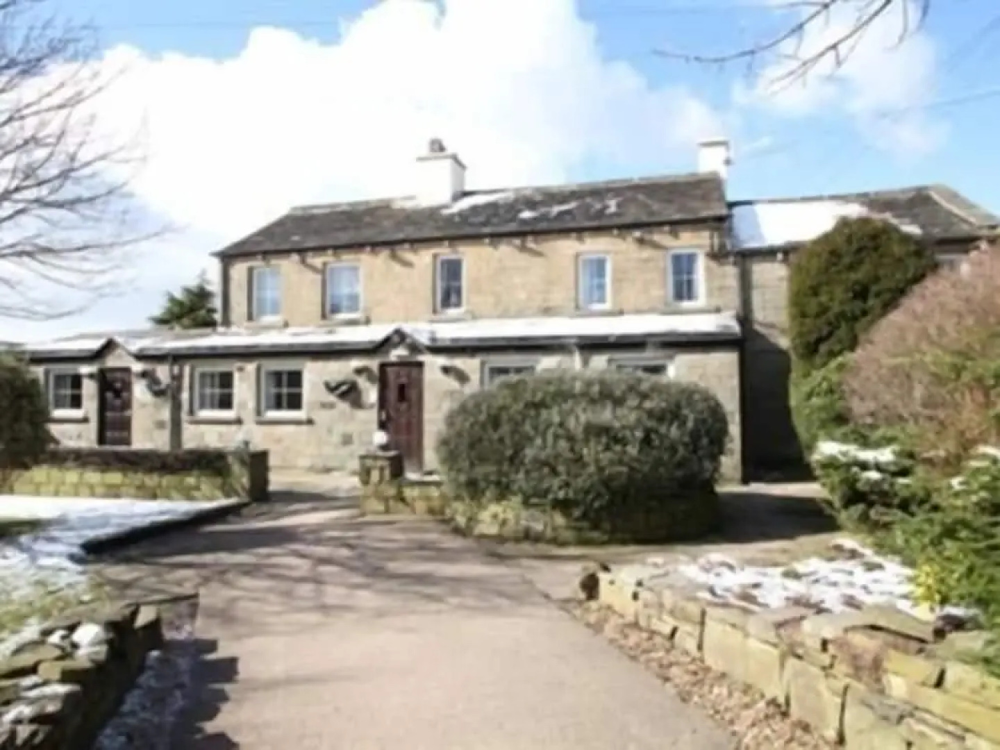 Three Acres Inn & Restaurant