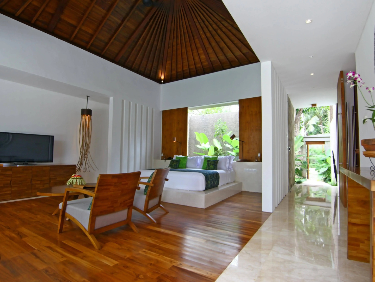 Candi Beach Resort And Spa