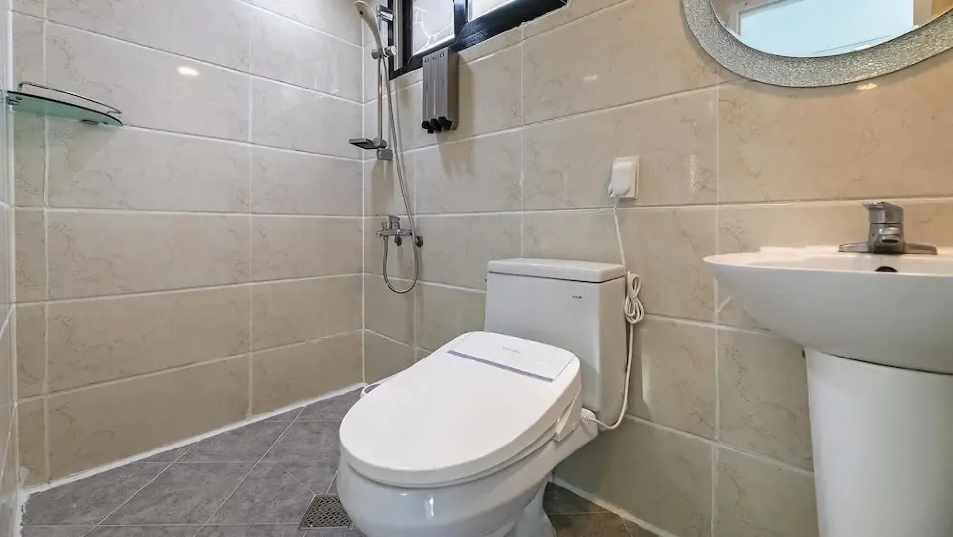 Goseong Bluewhale Glamping