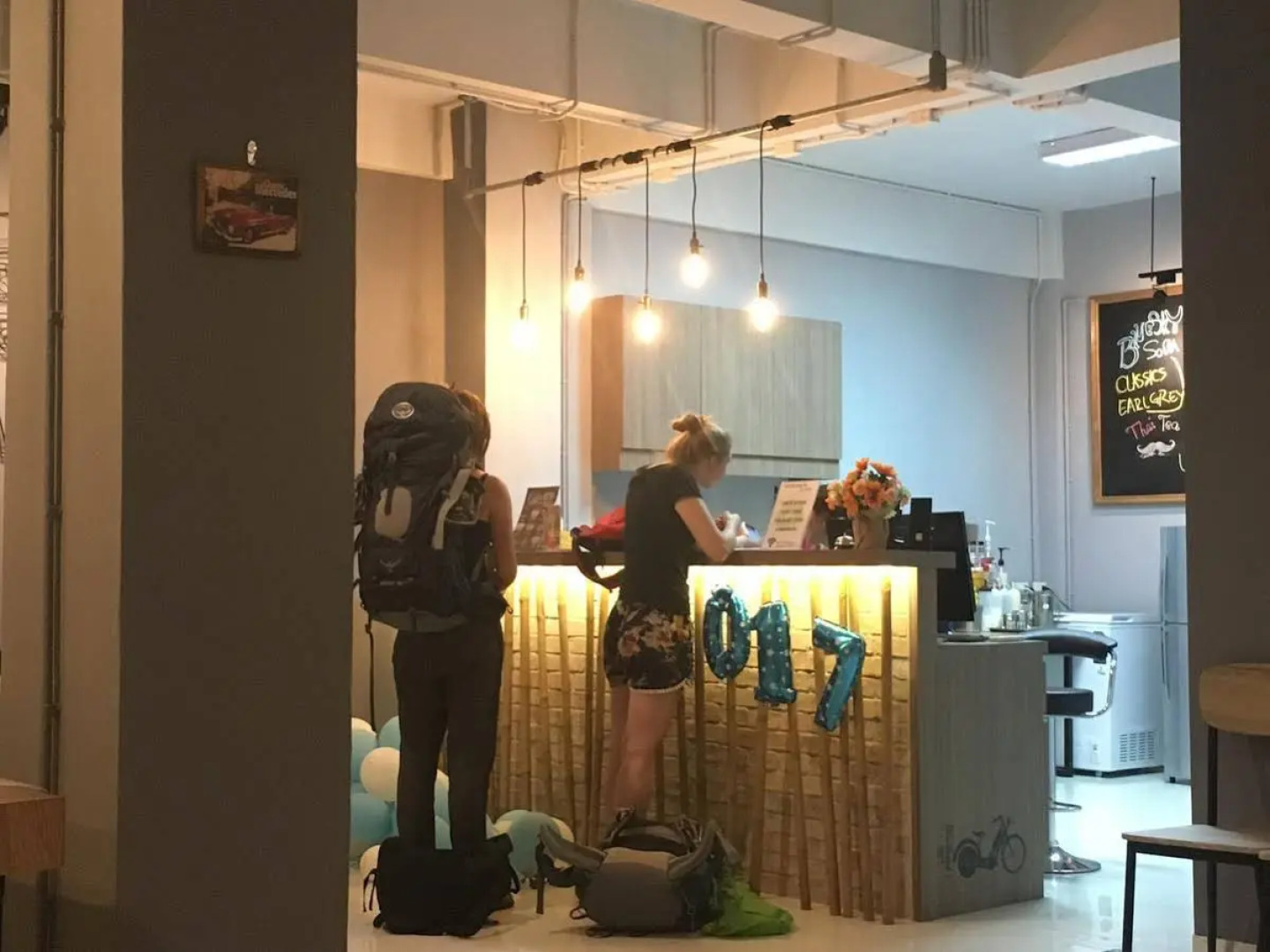 Qing lian Youth Hostel&Cafe