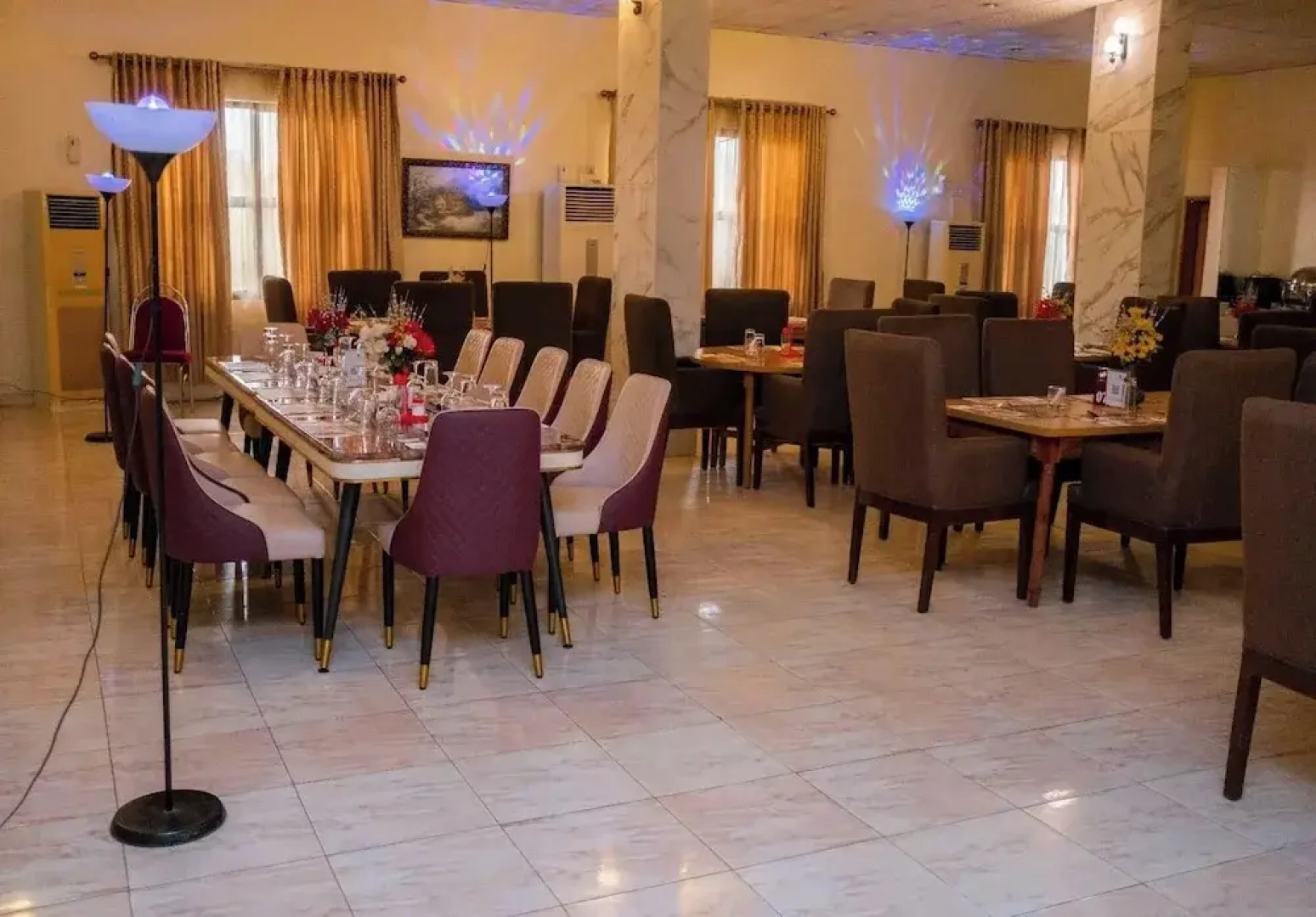 Royal Birds Hotel And Towers