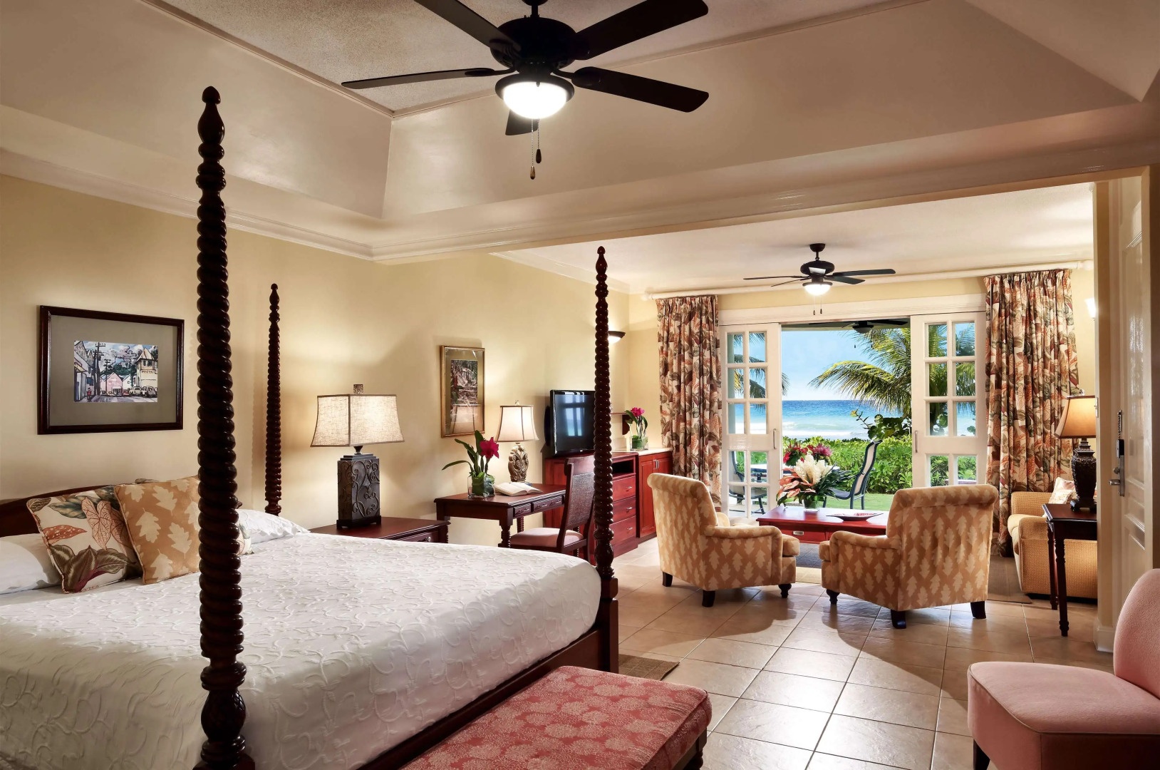 Отель Half Moon