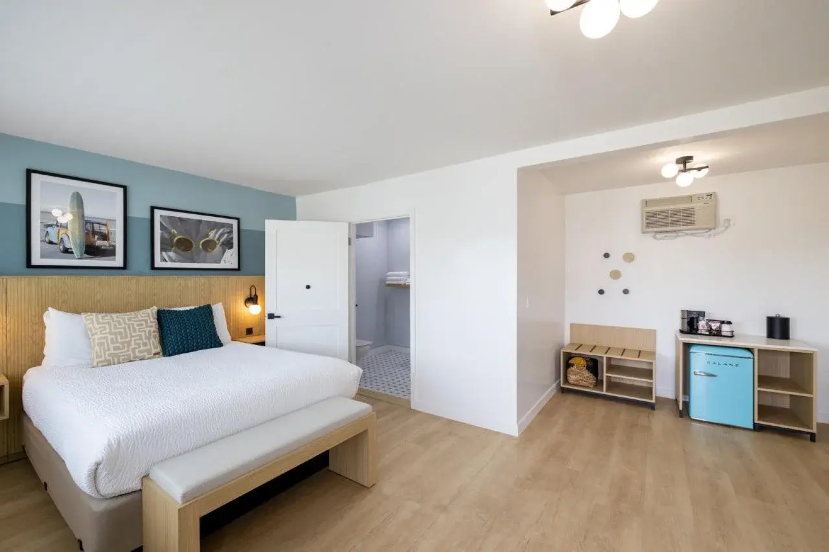 The Tides Oceanview Inn and Cottages