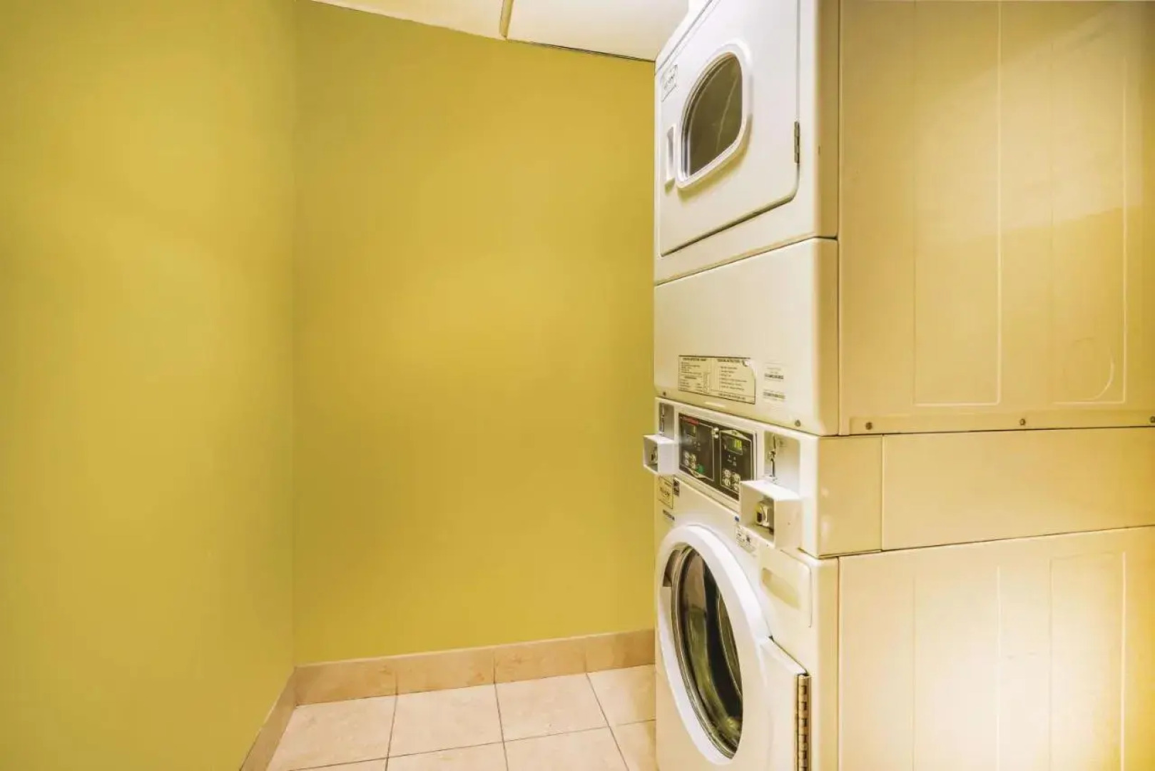 La Quinta Inn & Suites by Wyndham Baltimore S. Glen Burnie