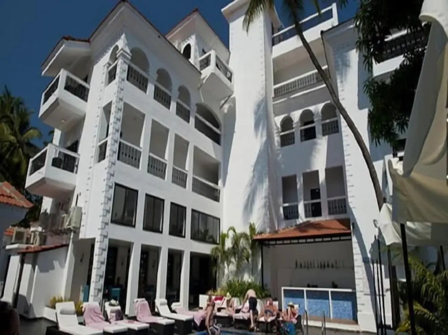 Silver Sands Hideaway - Beach Resorts