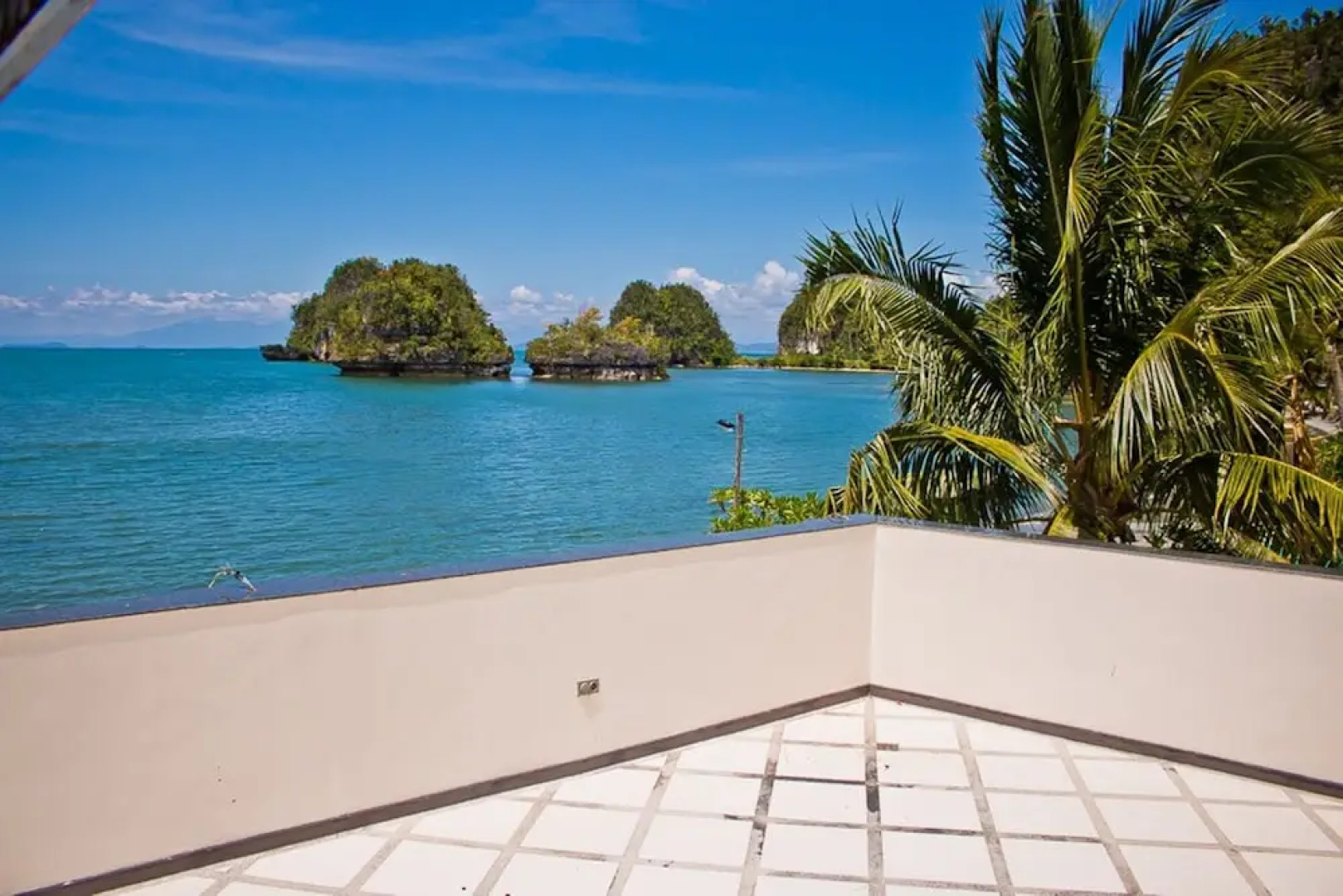 Caluwayan Palm Island Resort