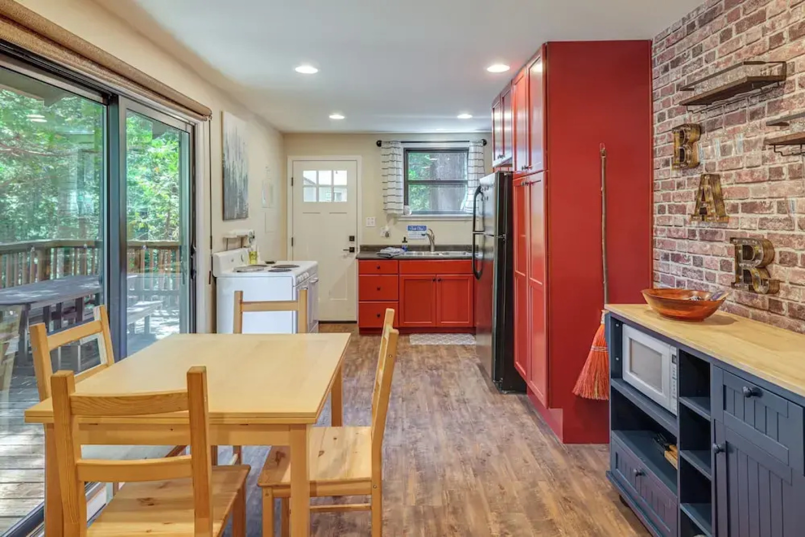 California Mountain Cabin w/ Lake Access & Deck!