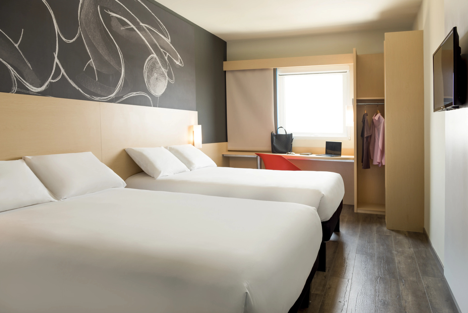 ibis Irapuato