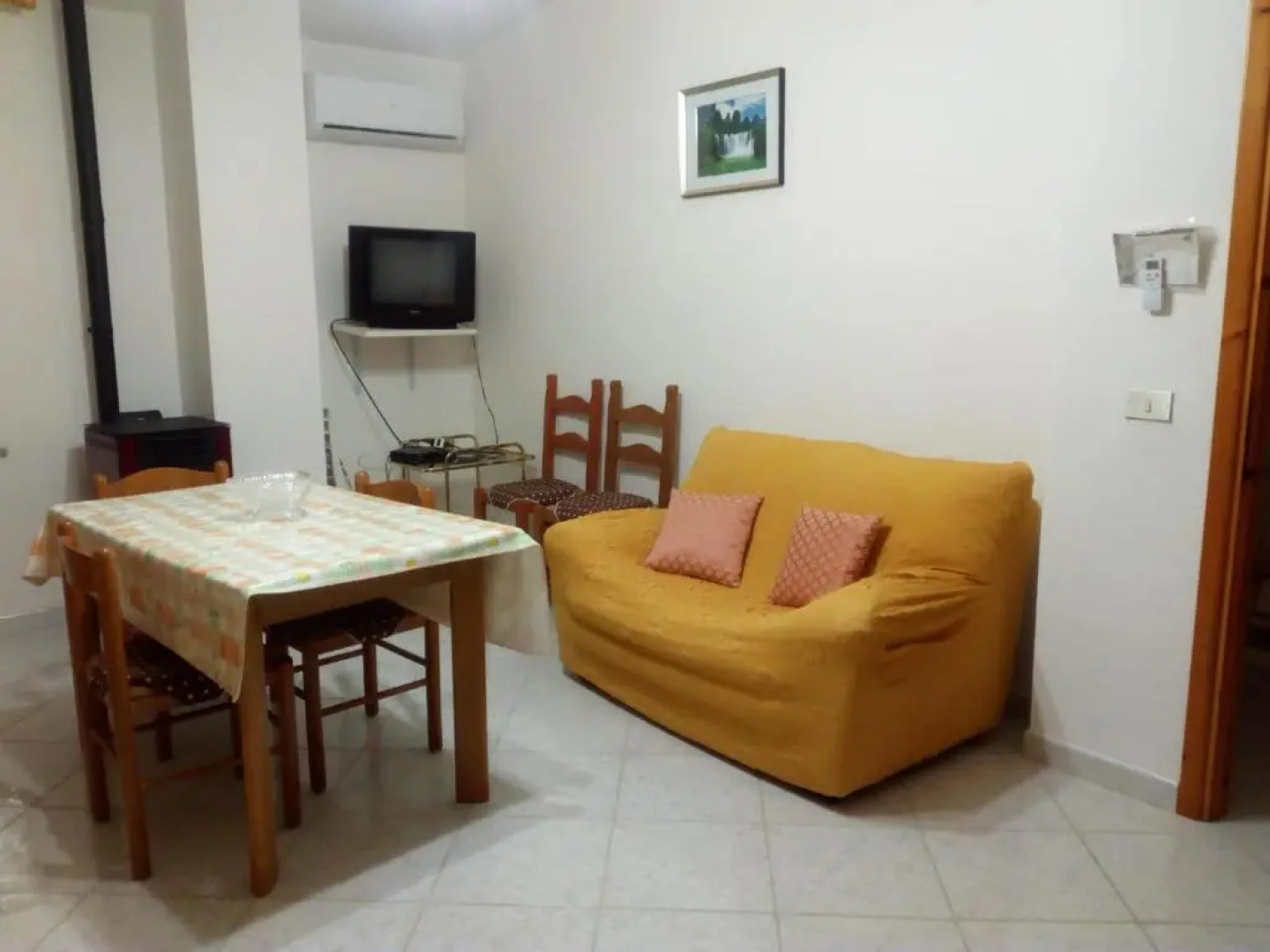 SANTU LUISU iun P2230