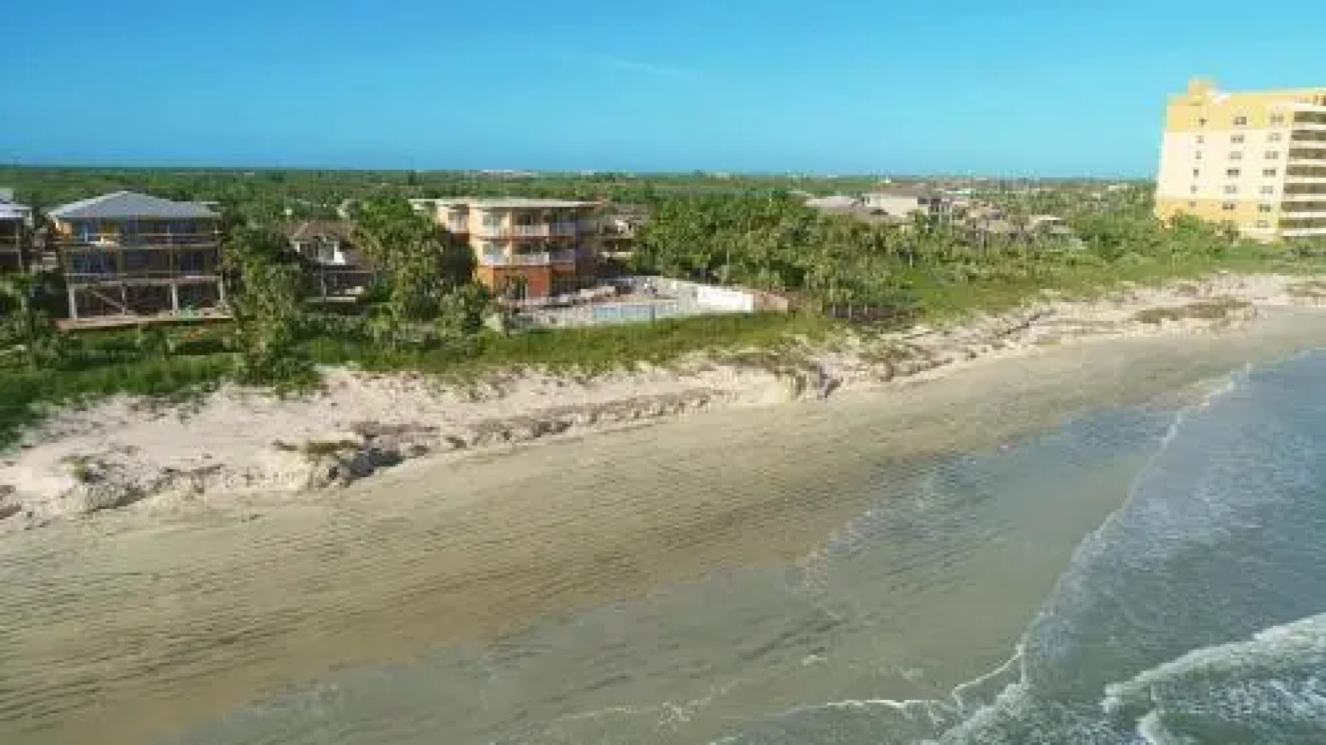 Sunisands Ocean Front Resort