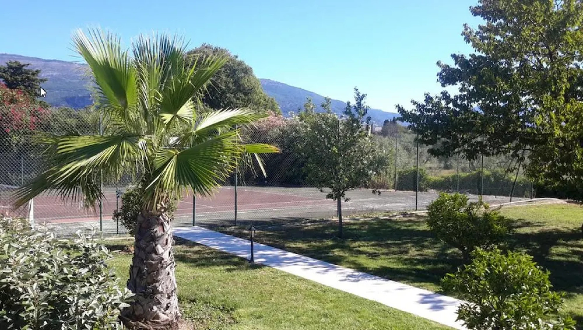 Aux charmes de grasse