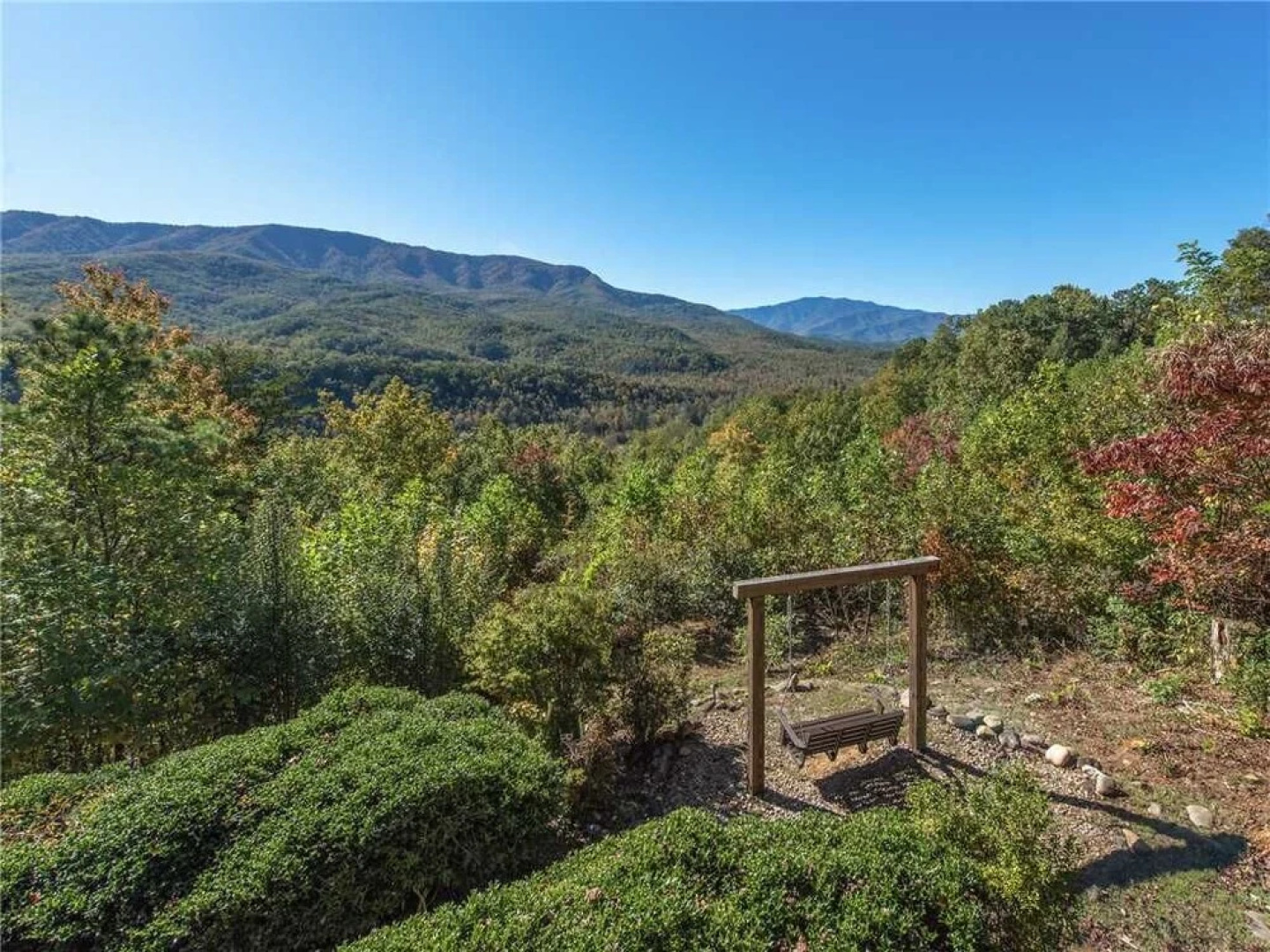 Mountain Perch 3 - Three Bedroom Cabin