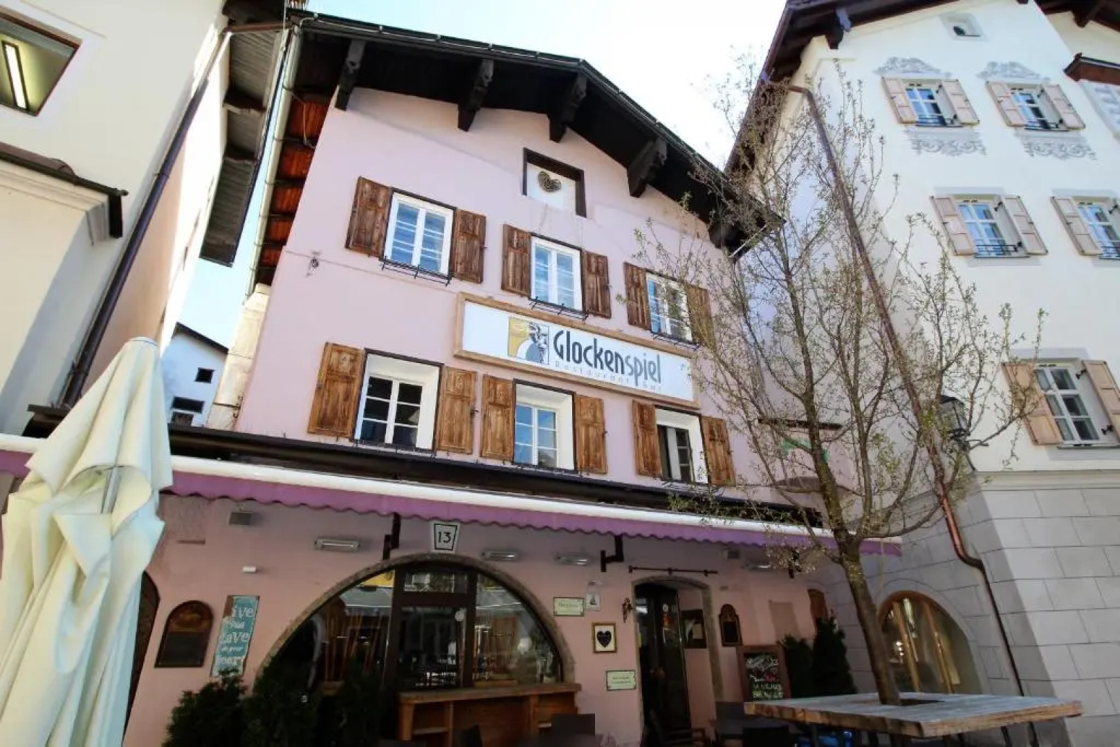 Apartment Glockenspiel by Apartment Managers