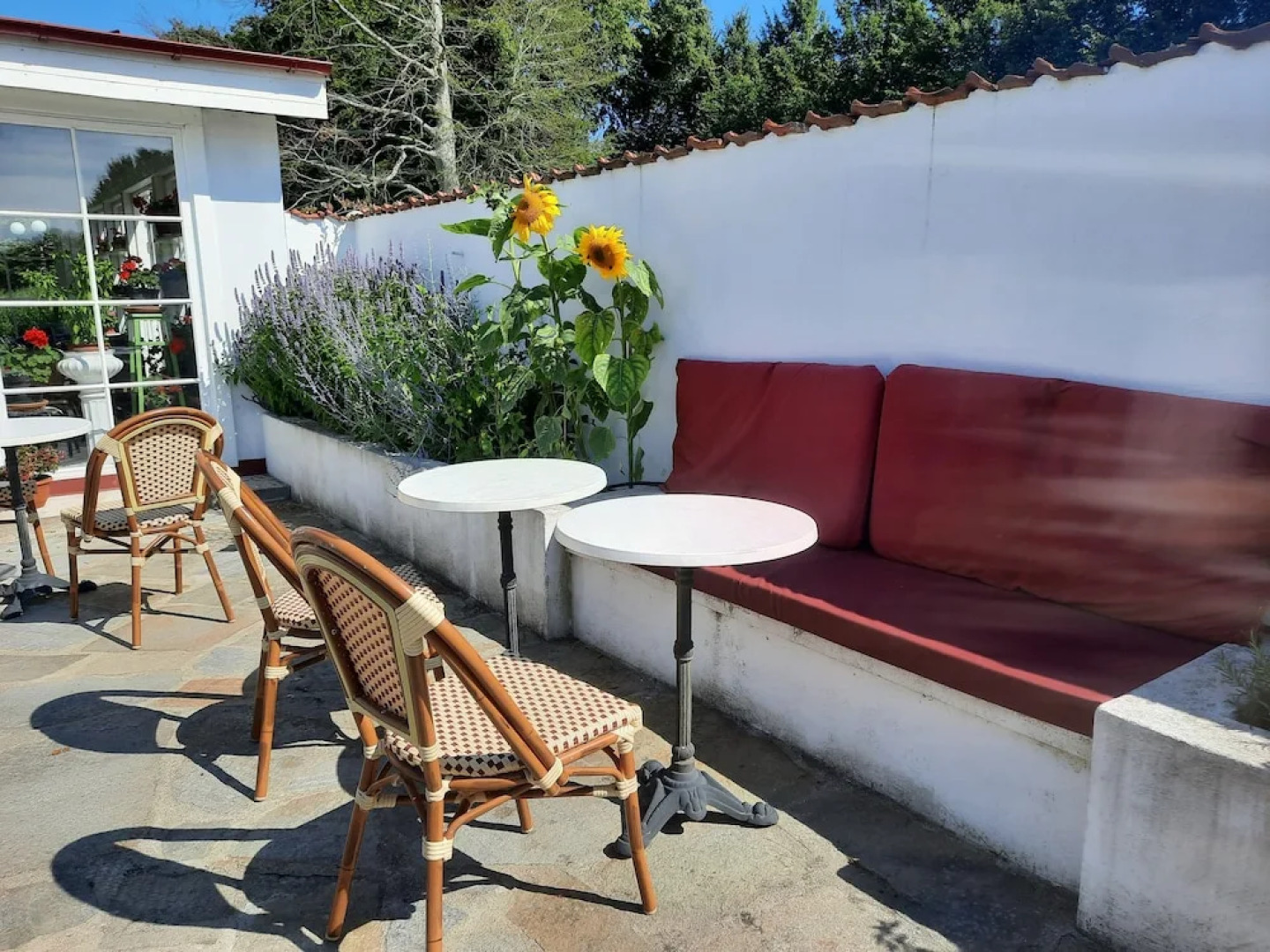 Hoby Gård Bed & Breakfast