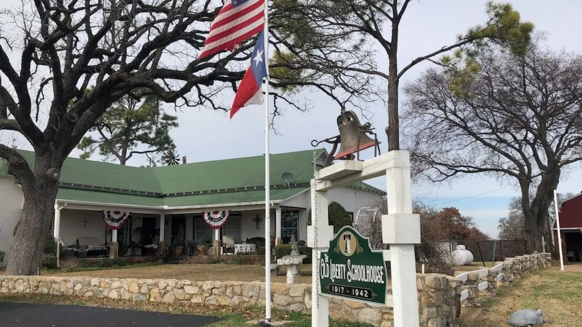 The Old Liberty Schoolhouse B&B