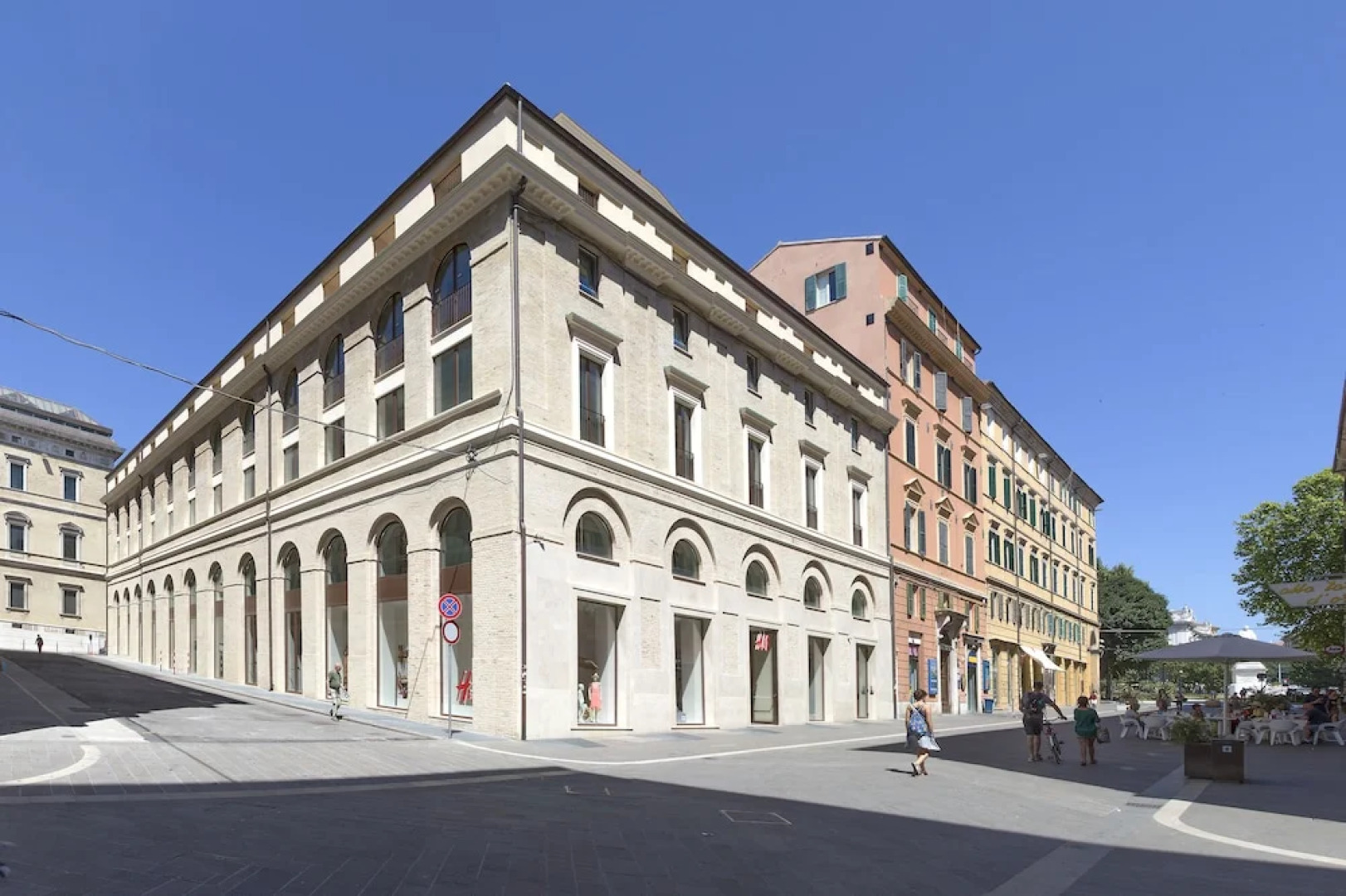 Metropolitan Suites Ancona