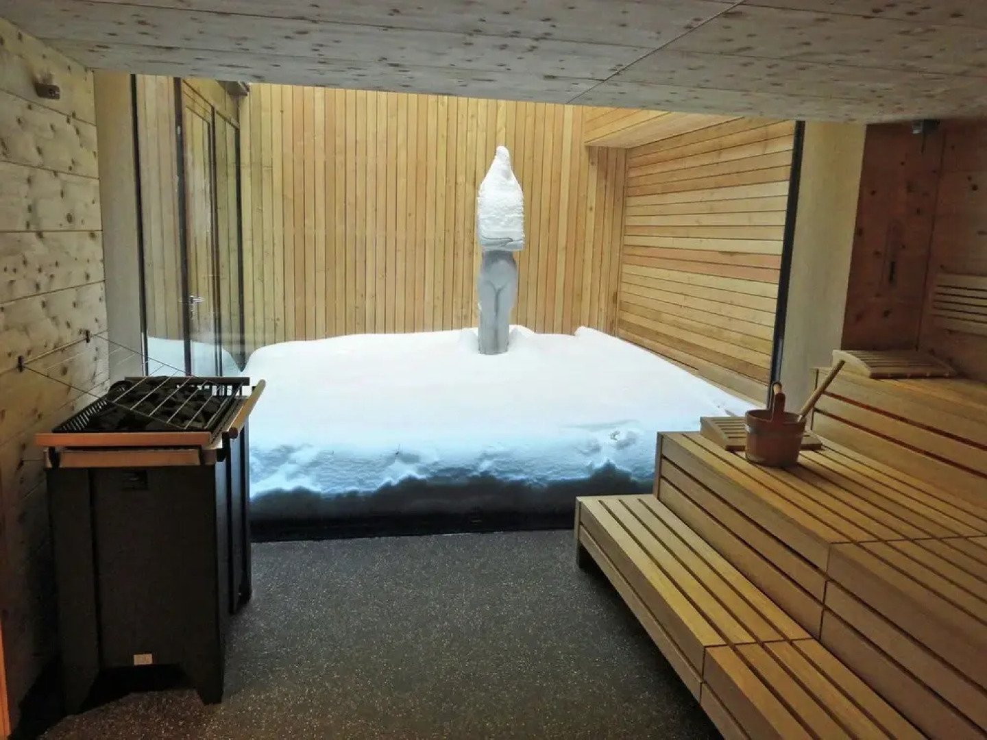 Lovely Apartment With Infrared Sauna, Balcony, Garage