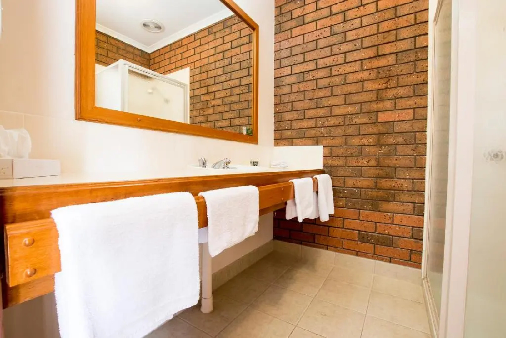 Sportslander Motor Inn