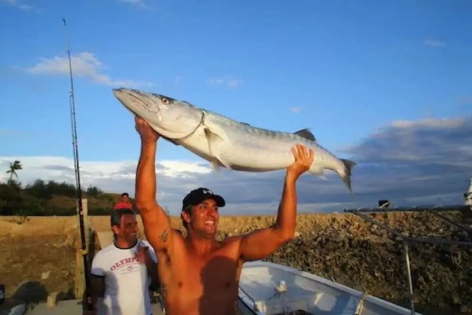Funky Fish Beach & Surf Resort - Hostel