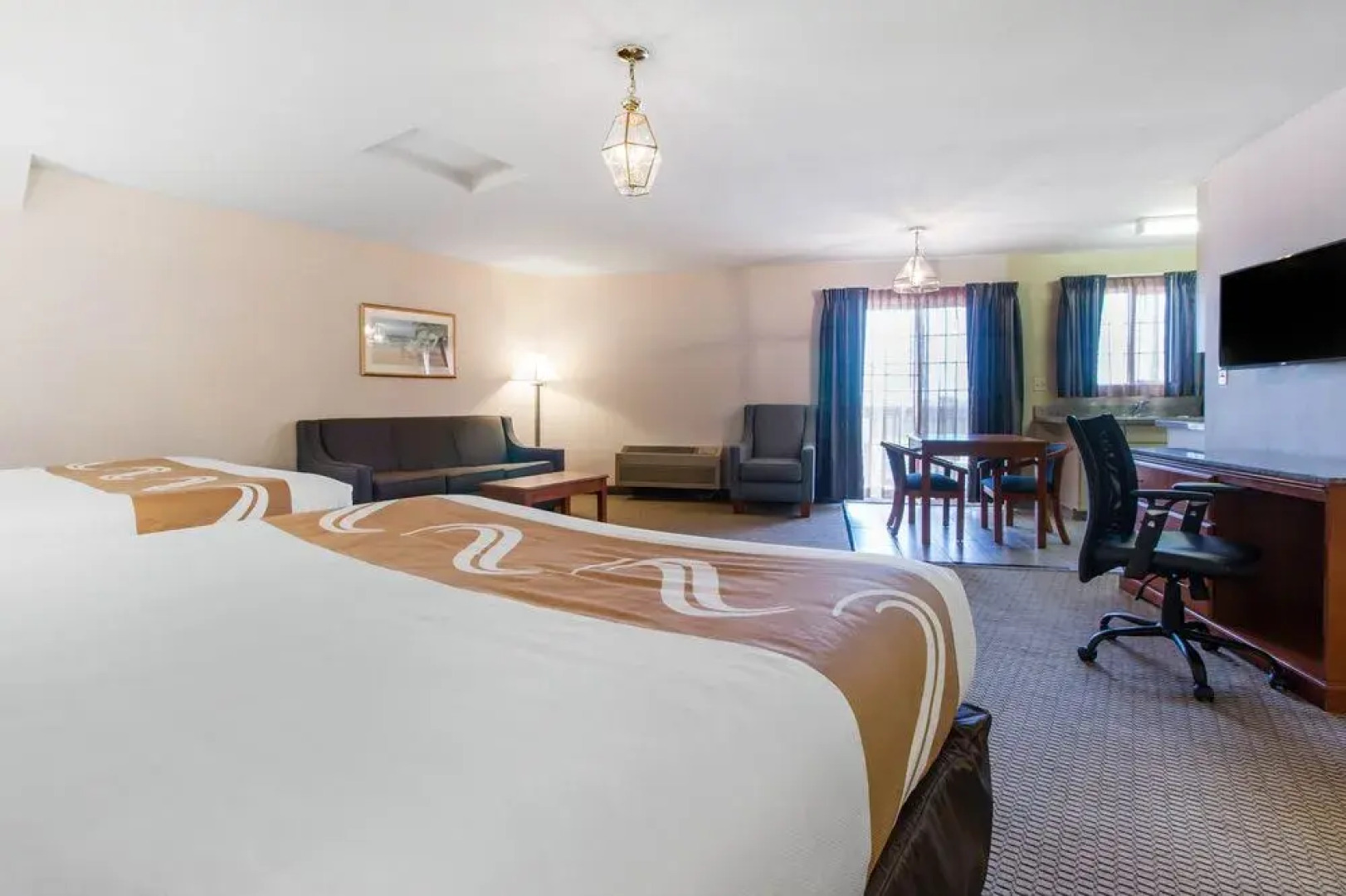 Quality Inn & Suites Redwood Coast