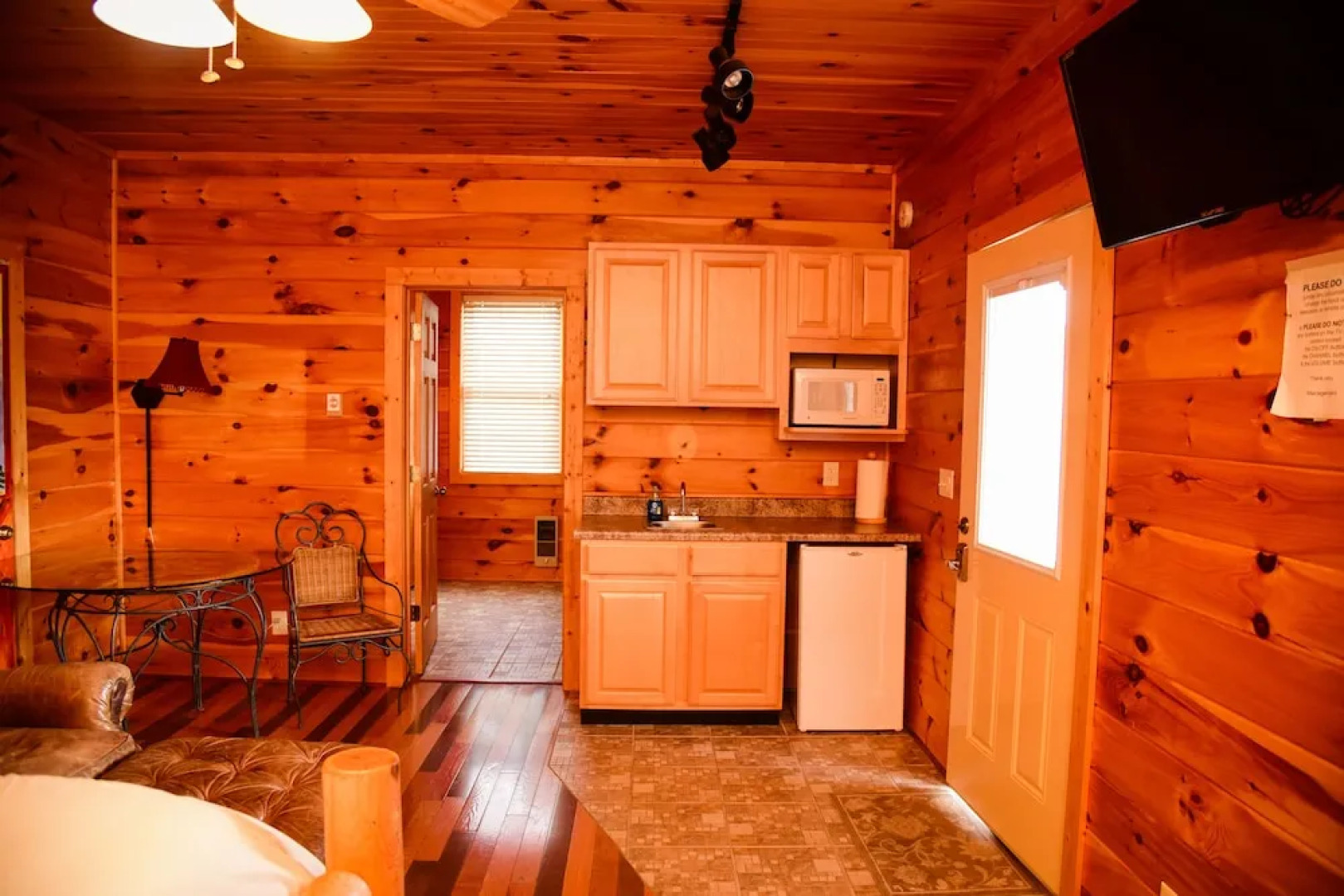 Azalea Inn Bed & Breakfast