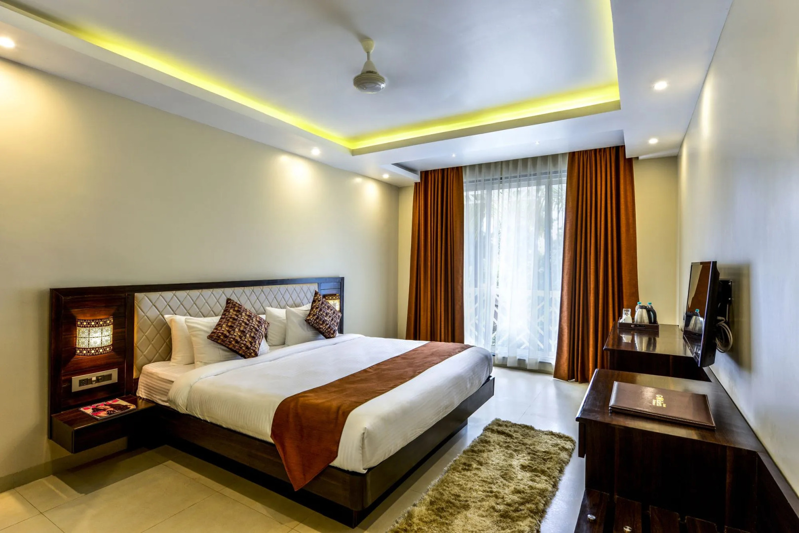 Hotel Golden Plateau