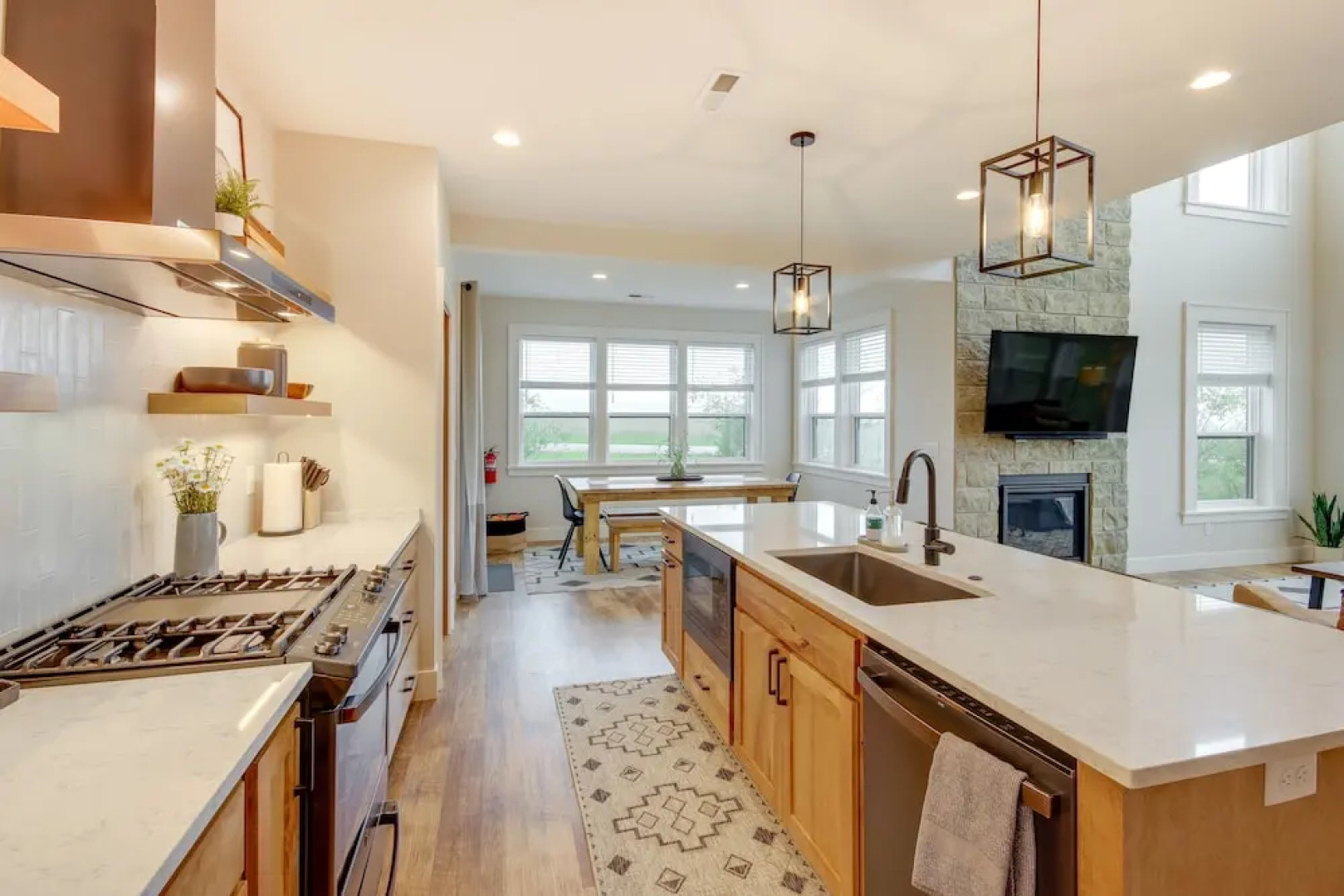 Hot Tub & Deck at Red Lodge Retreat