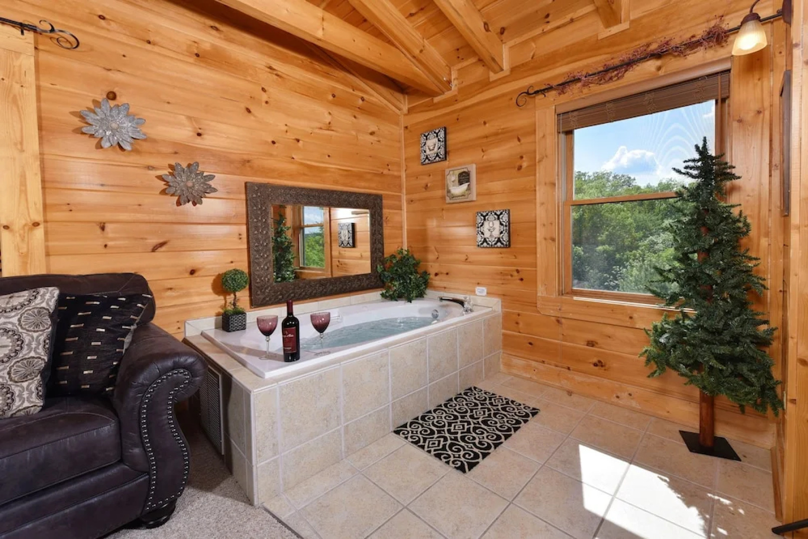 Knockin' On Heaven's Door - 5 Br cabin by RedAwning