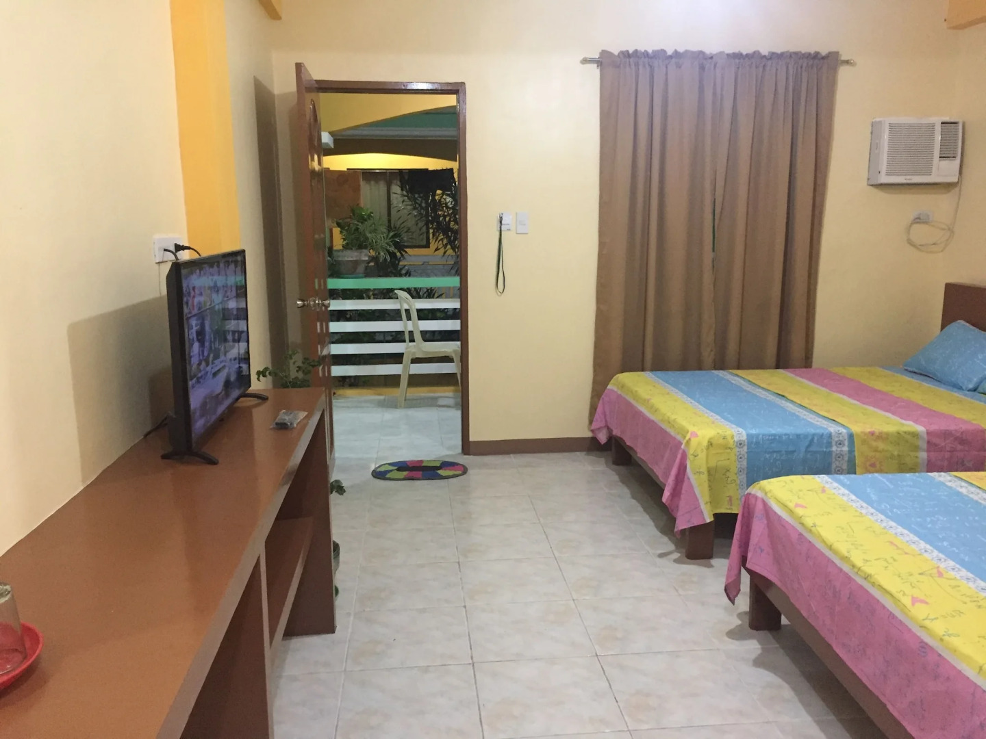 White Beach Hotel Puerto Galera powered by Cocotel