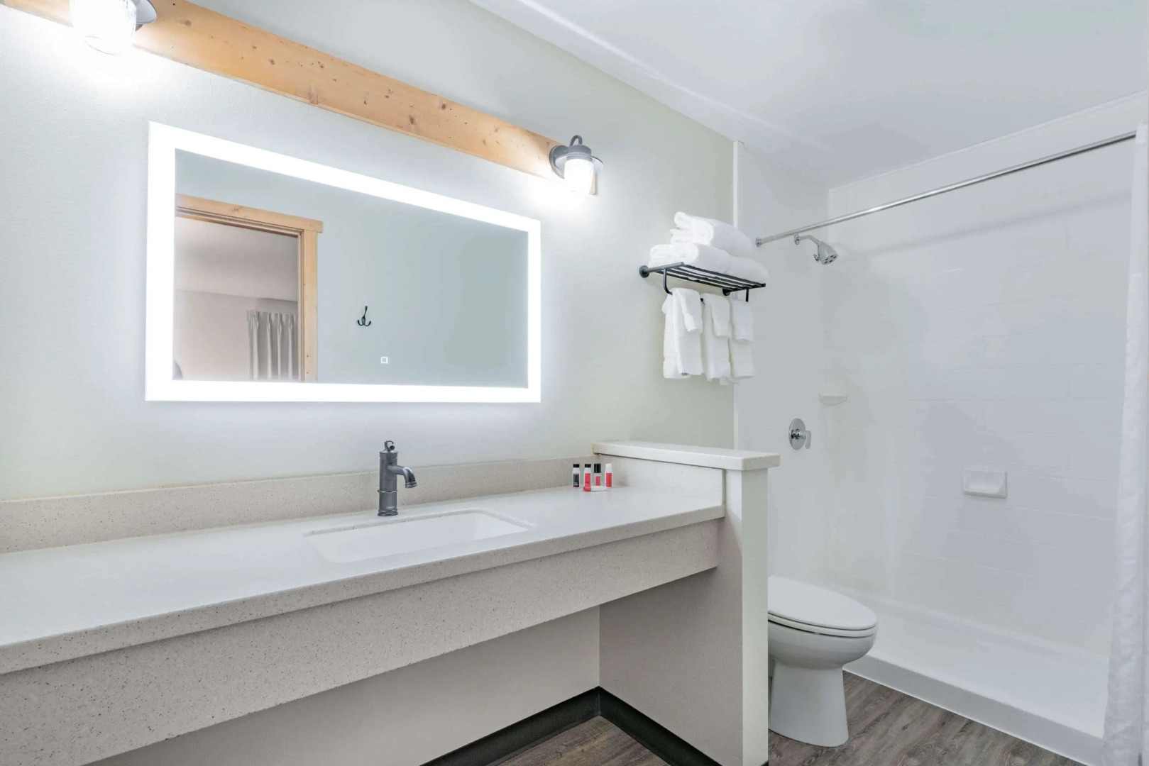 Travelodge by Wyndham Lovell/Bighorns