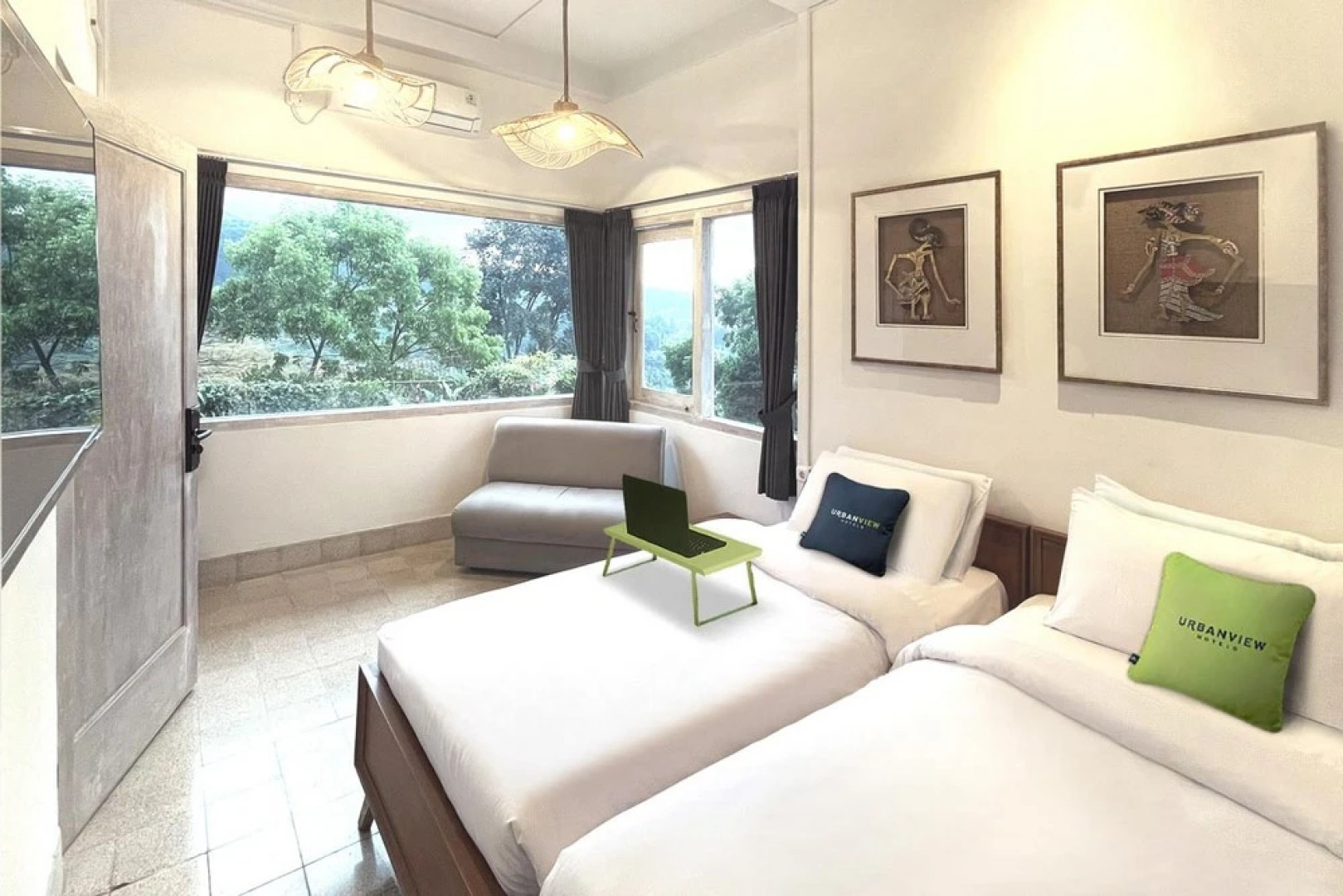 Urbanview Wisma Nirwana Tretes near Cimory Prigen