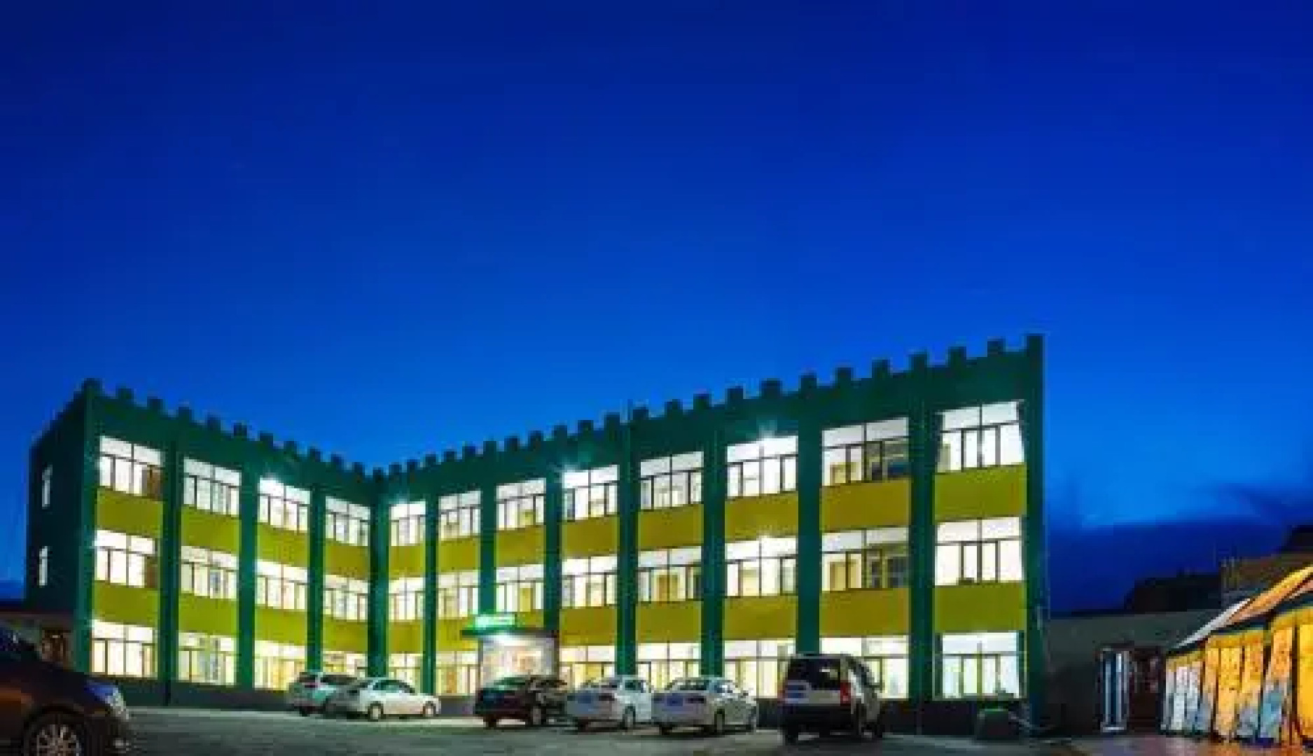 He Tu Traveling Hotel