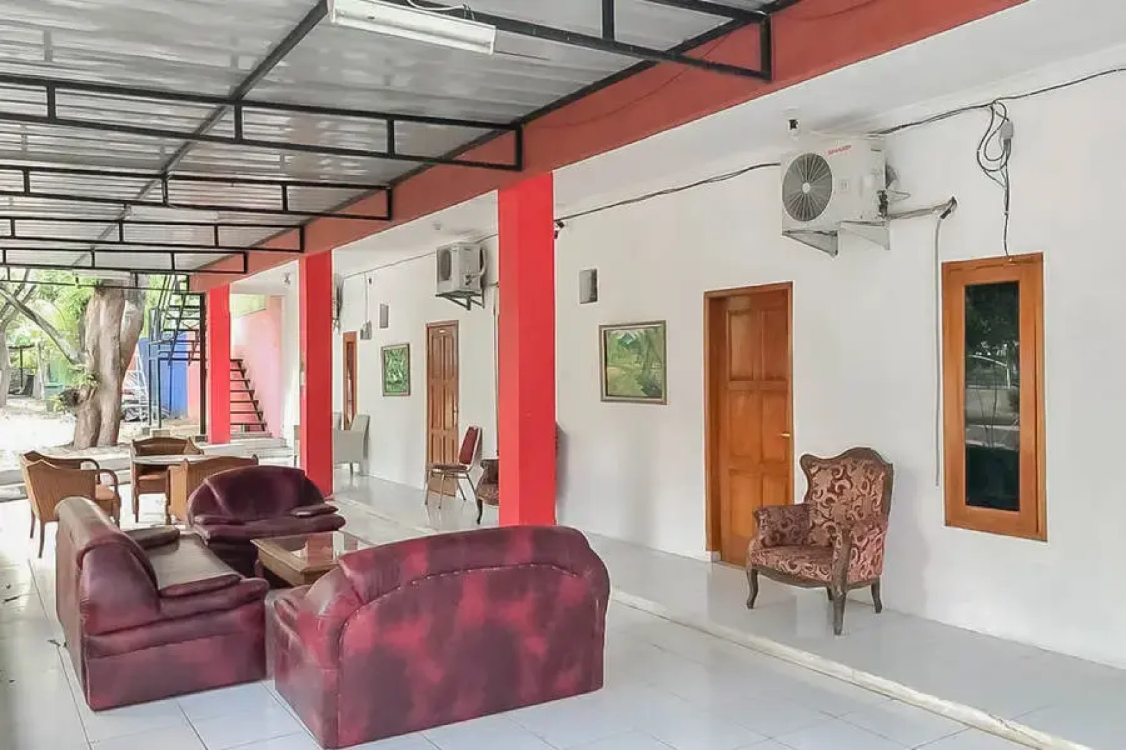 Rumah Panggung Guest House Syariah RedPartner