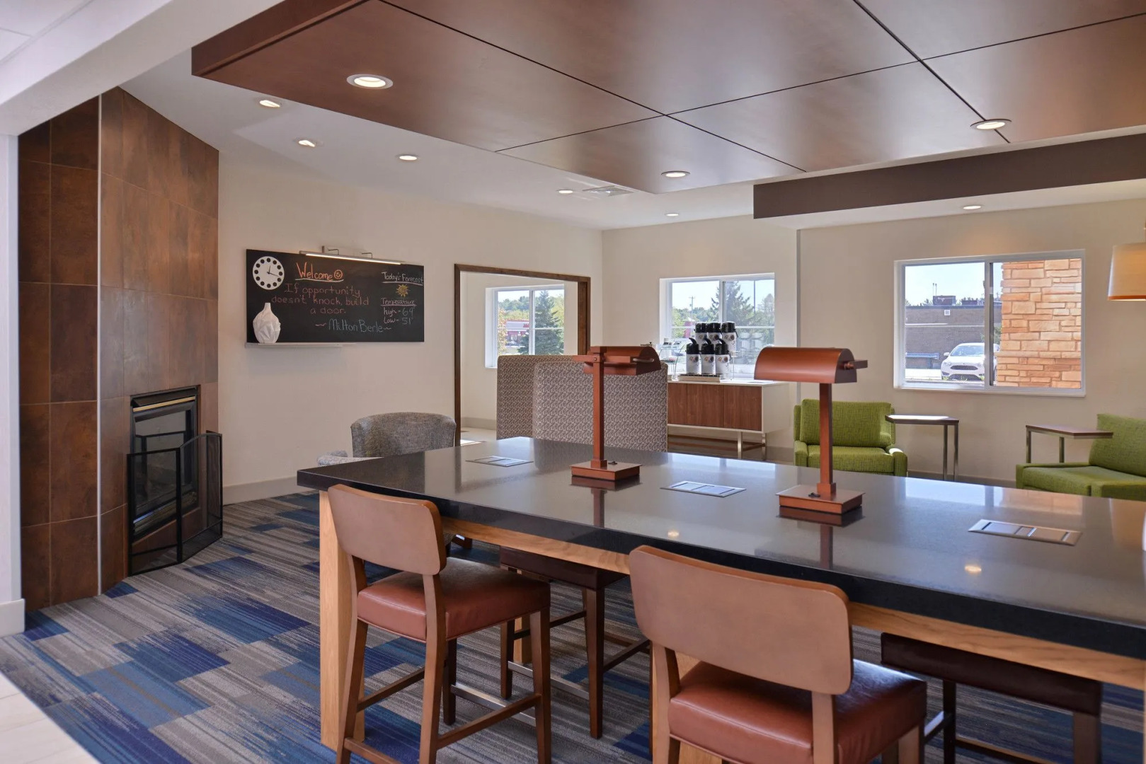 Holiday Inn Express and Suites Stevens Point by IHG